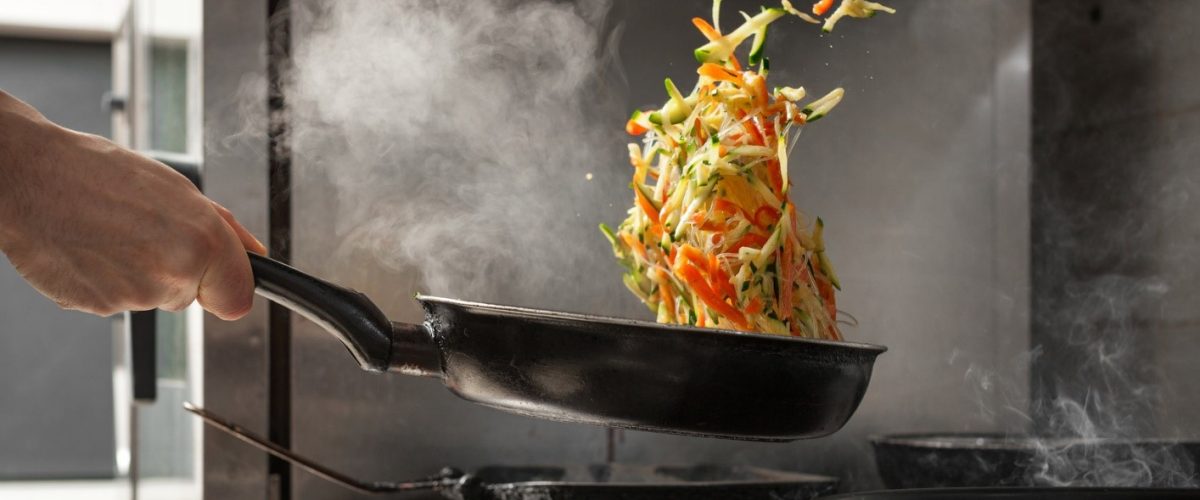 تفاوت بین قابلمه های گرانیتی و سرامیکی چیست؟