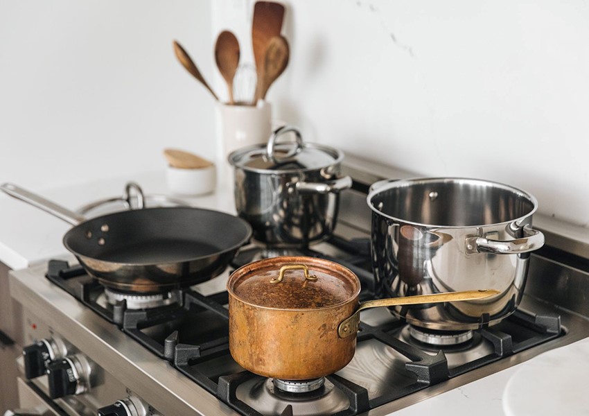 چرا بازسازی و تعمیر ظروف نچسب لازم است؟ 2 چرا بازسازی و تعمیر ظروف نچسب لازم است؟