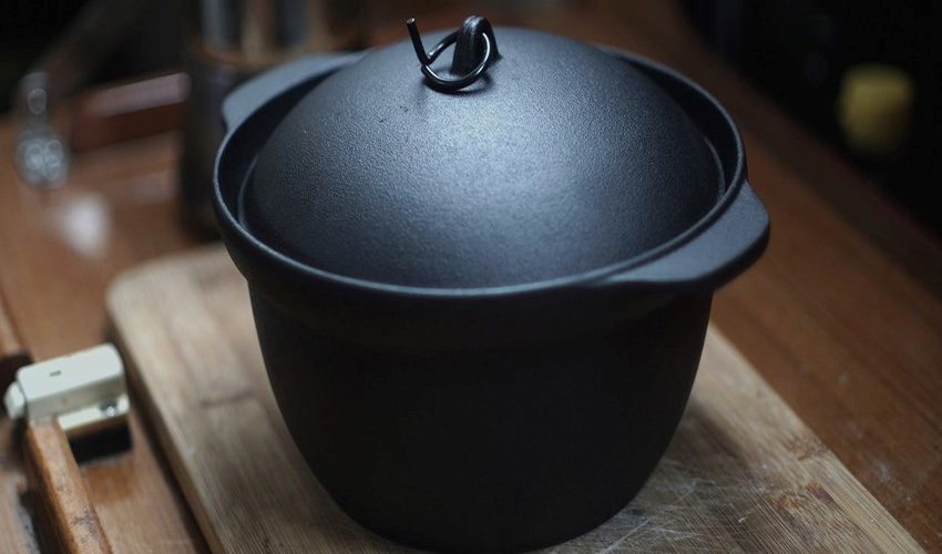 نگهداری از ظروف چدنی در آشپزخانه رستوران‌ها